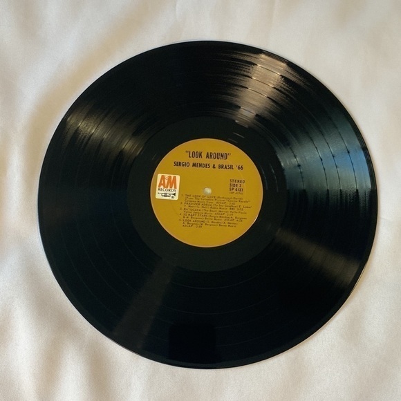 SÉRGIO MENDES & BRASIL '66 VINYL RECORD ✨✨✨ - Picture 6 of 6